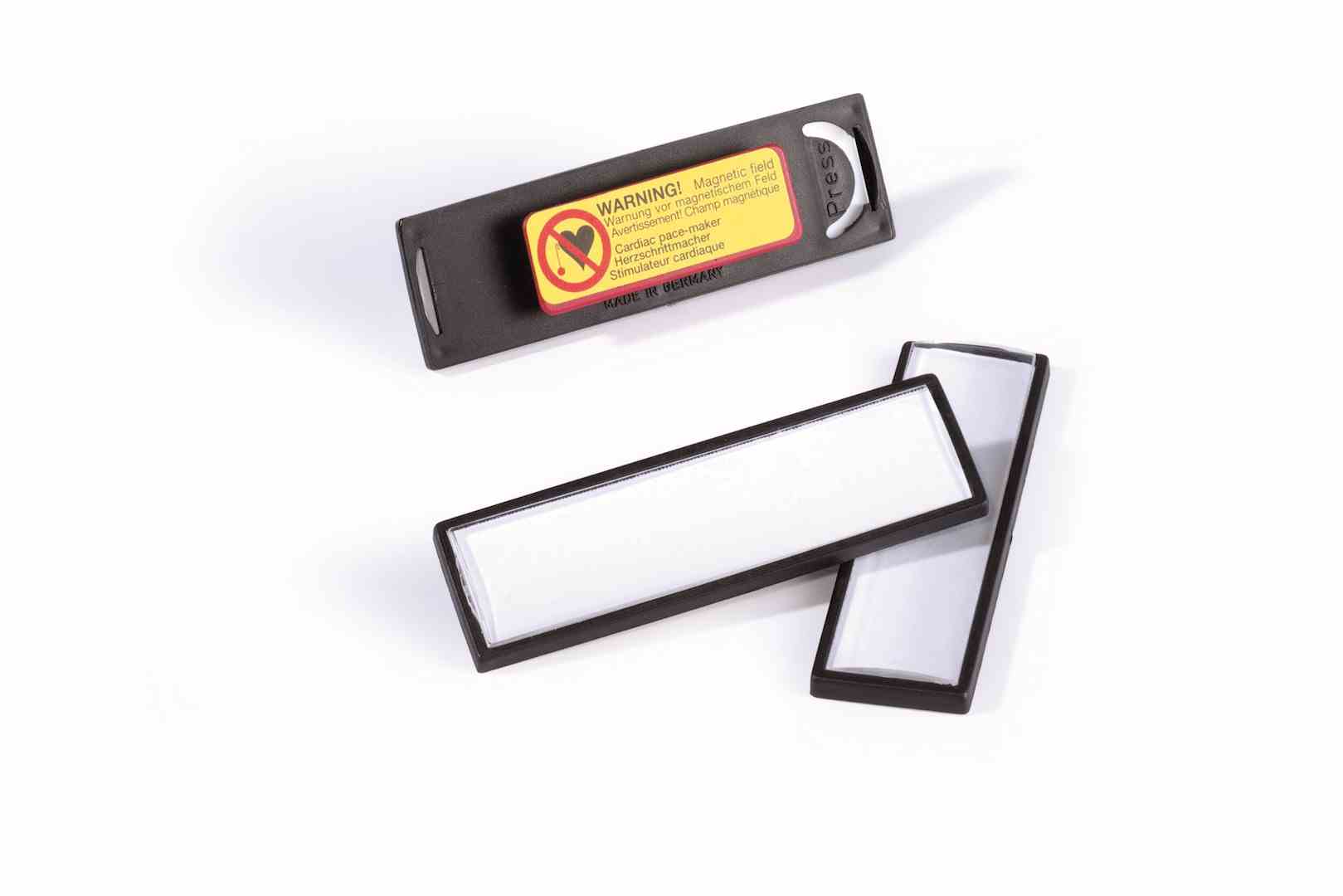 Clip card Identyfikator 17x67 mm z magnesem czarny op. (25 szt.)