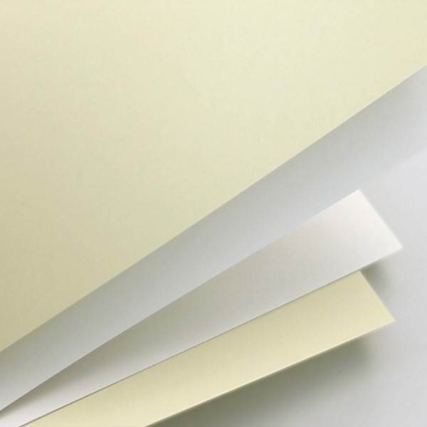 Karton ozd A4 250g krem  gładki Galeria Pap  op20