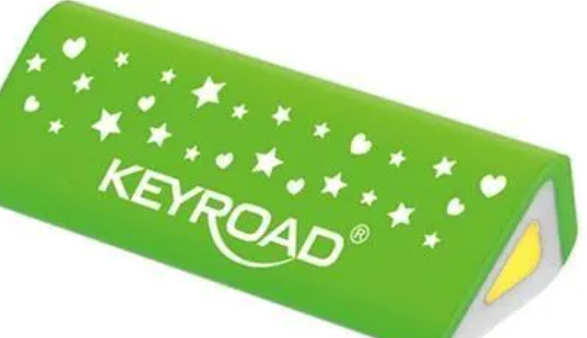 Gumka uniwersalna KEYROAD Trójkątna, pakowane na displayu, mix kolorów